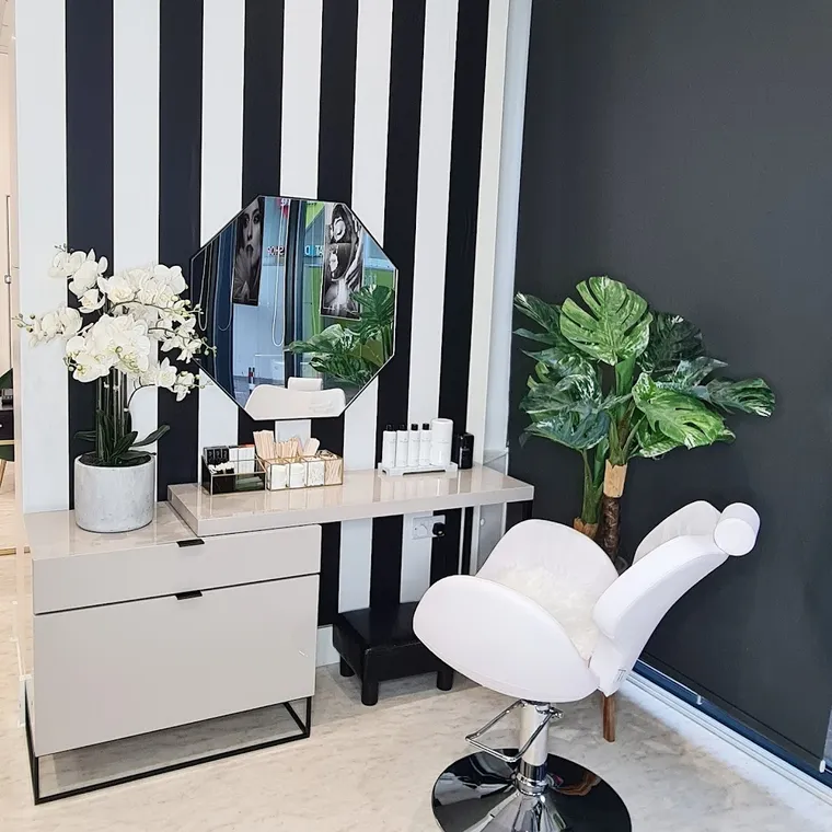 A styling station at AFSOO Beauty